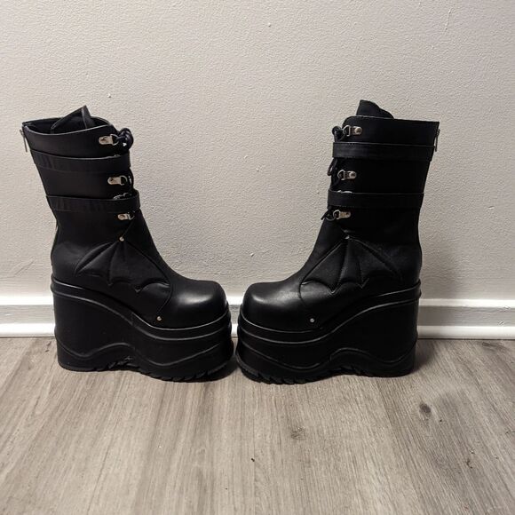 SZ 11 Demonia Black Vegan Gothic Rave Platform Boots - Picture 2 of 3